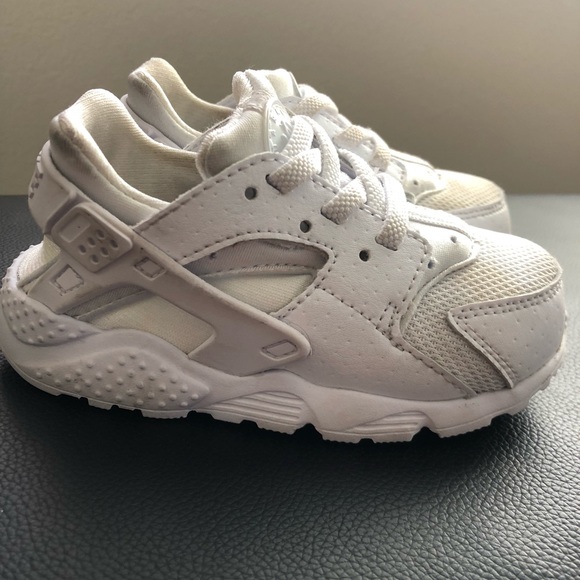white youth nike huarache